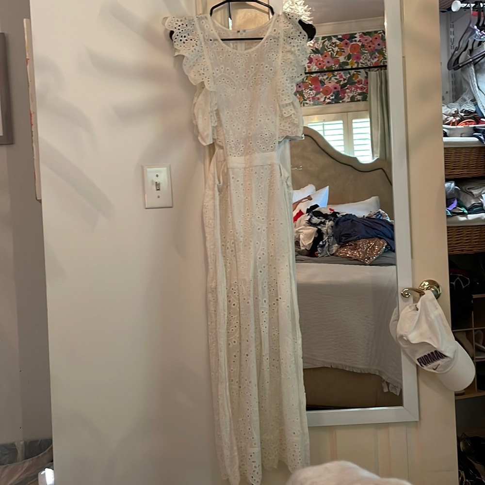 Size Medium - image 1